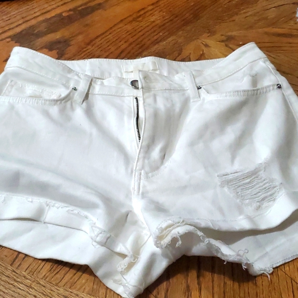 H&M White Shorts Size 6